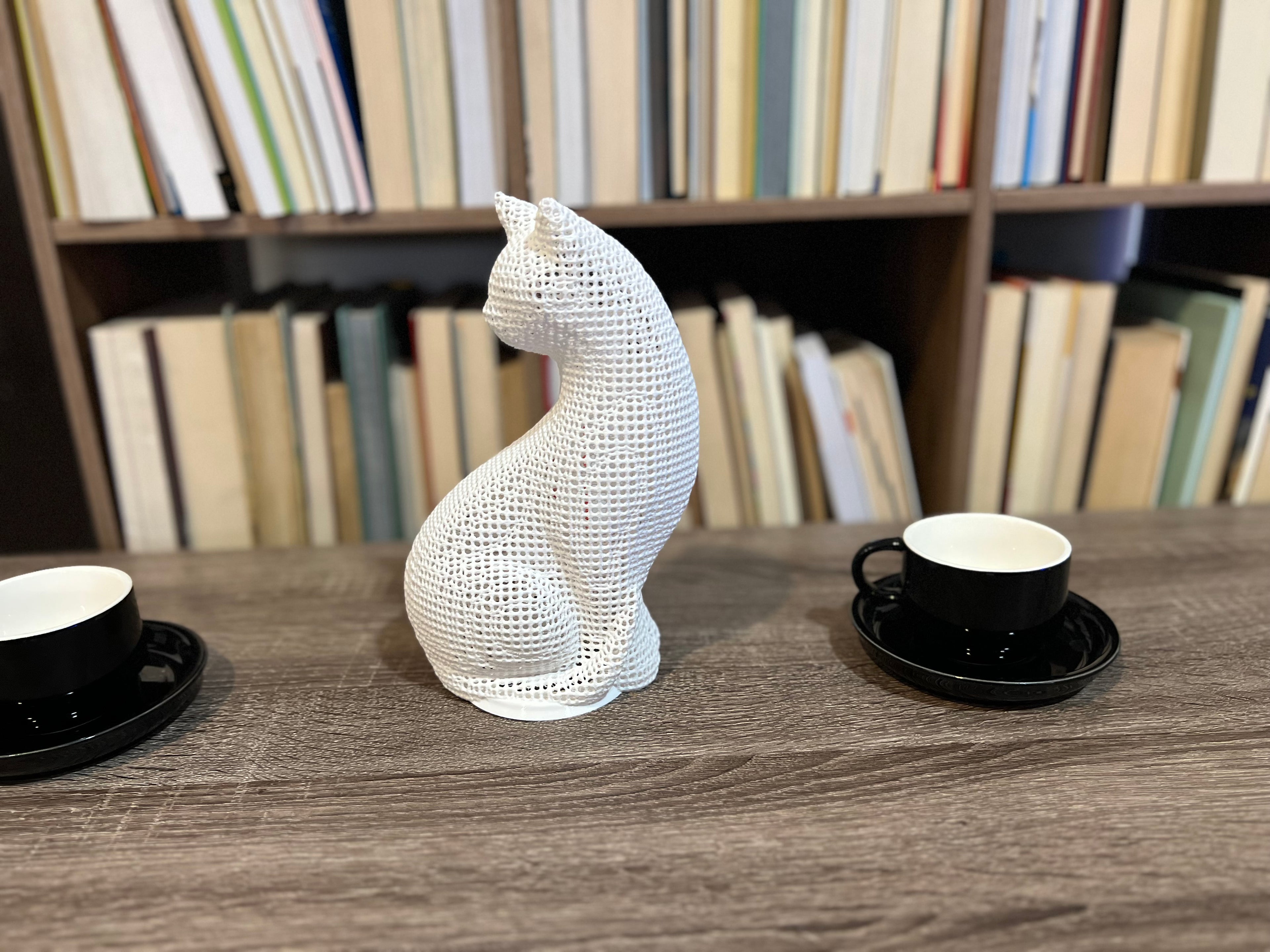 Lampara de gato blanca