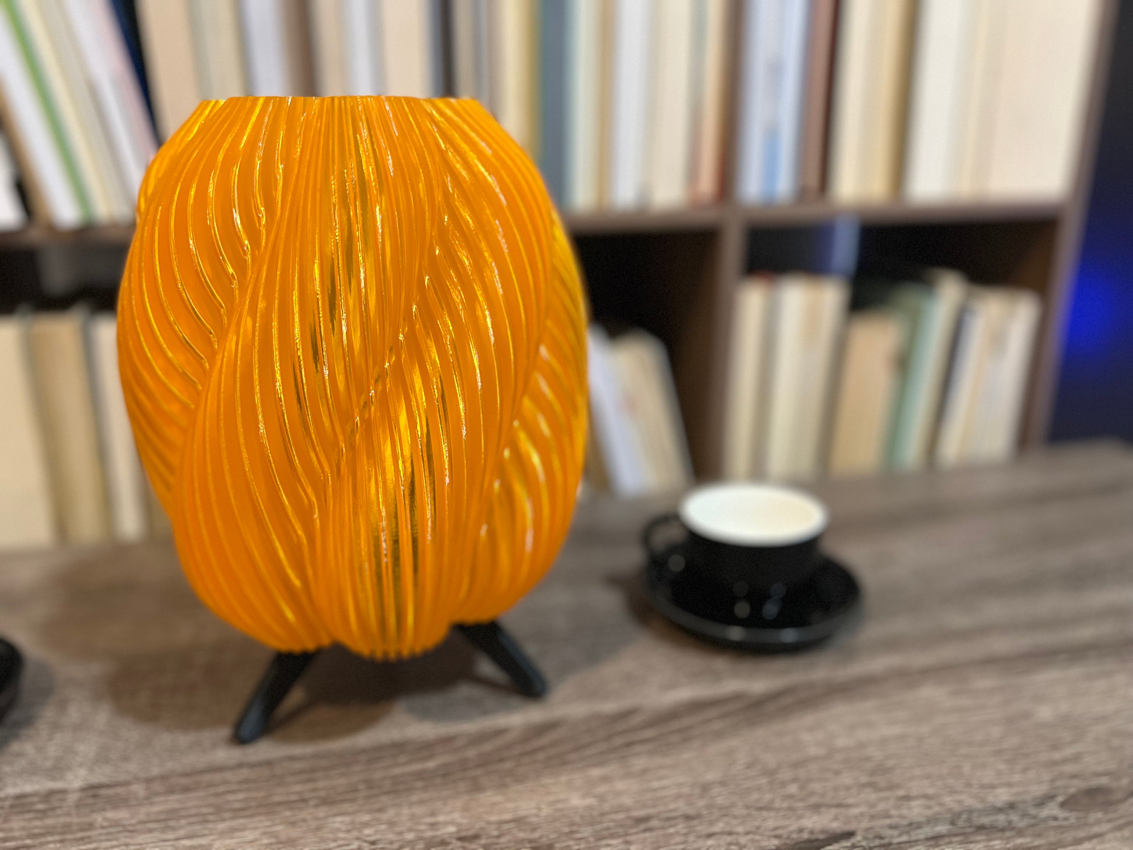 Lampara en Espiral Inflado Naranja Traslucido